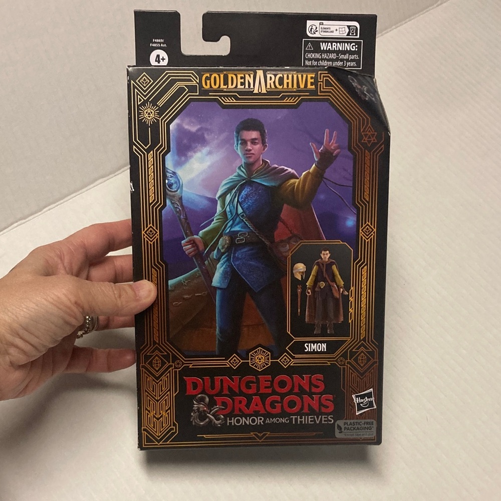 Hasbro Dungeons & Dragons Golden Archive Figure Simon